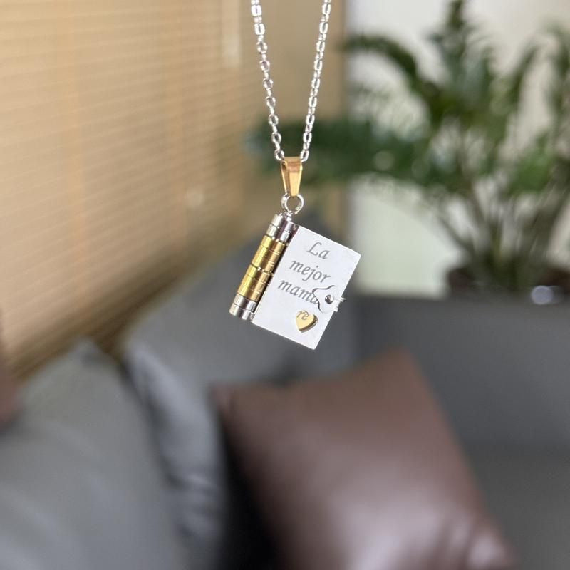 Engravable Heart Necklace – Personalized Titanium Steel Family Gift (Mom, Love, Daughter)